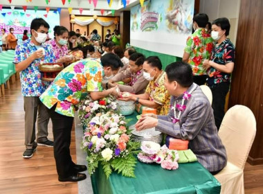 สหกรณ์จังหวัดร้อยเอ็ดนำบุคลากรสำนักงานเข้าร่วมกิจกรรมงานวันผู้สูงอายุแห่งชาติ ประจำปี 2566 ของกรมส่งเสริมสหกรณ์ ... พารามิเตอร์รูปภาพ 3