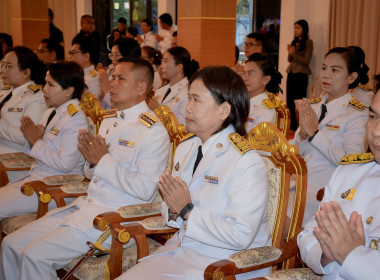 ผู้ว่าฯ ร้อยเอ็ดเป็นประธานในพิธีทำบุญตักบาตร ... พารามิเตอร์รูปภาพ 4
